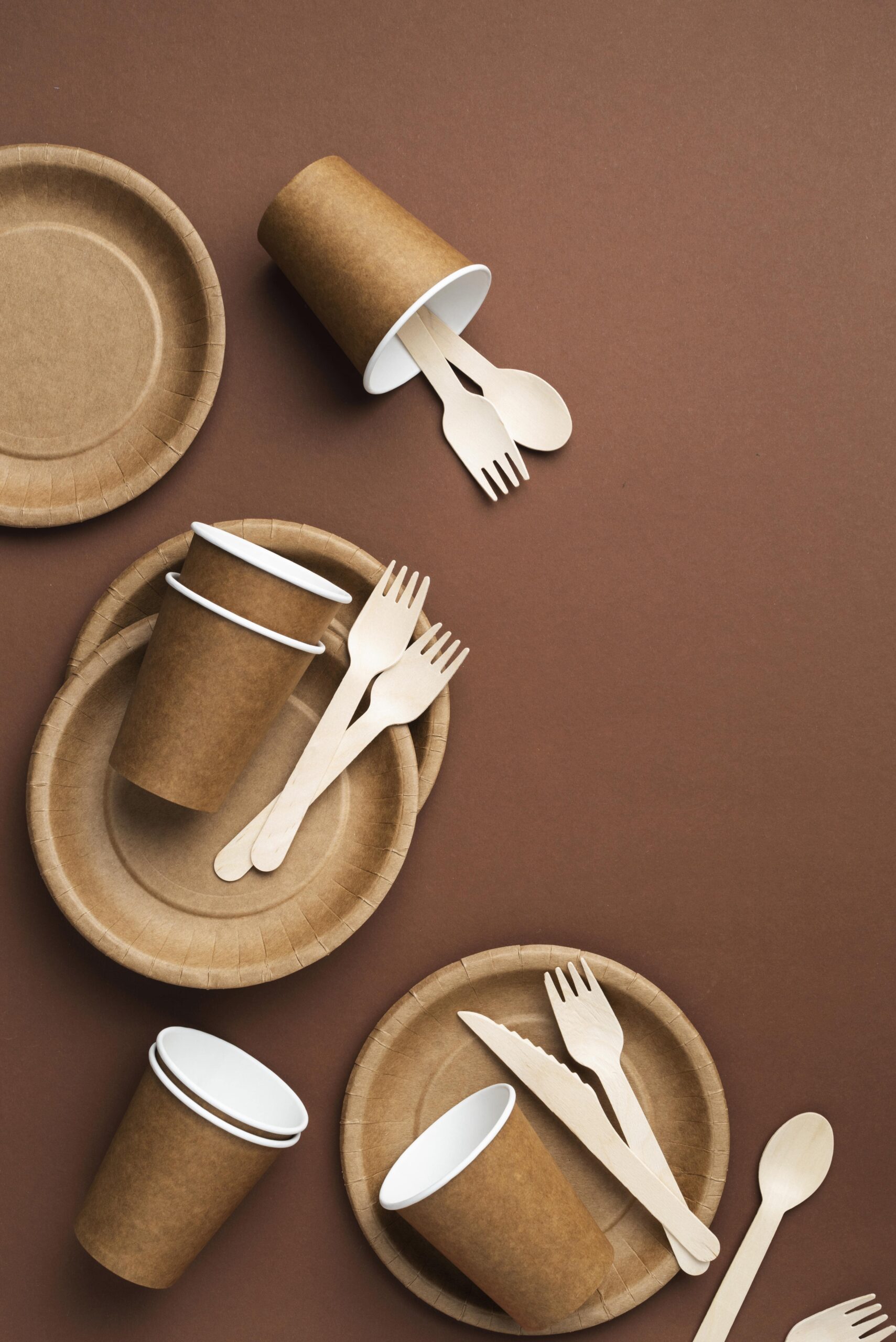 arrangement-eco-friendly-utensils-min